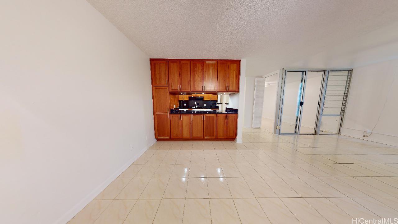 2600 Pualani Way #105, Honolulu, HI 96815