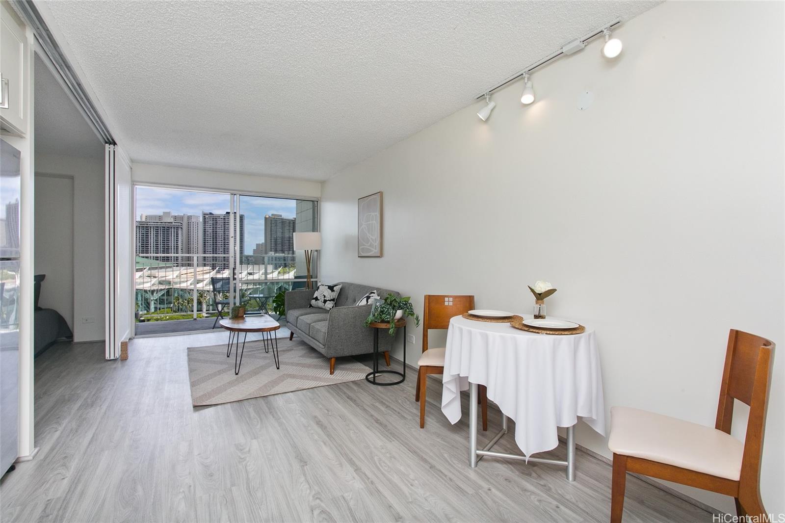 1655 Makaloa Street #1512, Honolulu, HI 96814