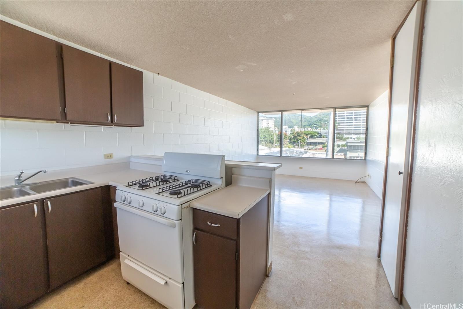 1403 Makiki Street #B401, Honolulu, HI 96814