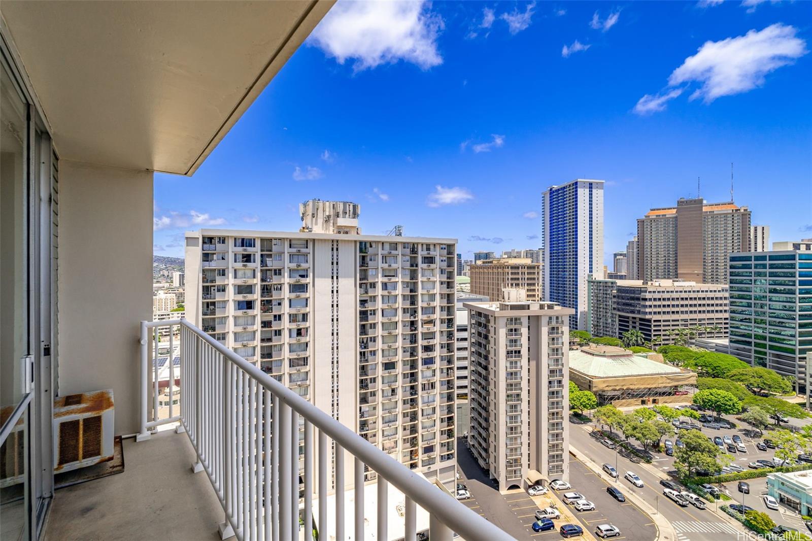 750 Amana Street #2009, Honolulu, HI 96814