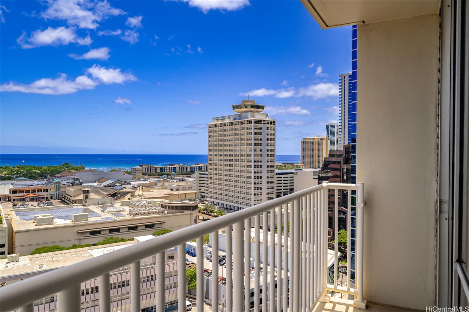 750 Amana Street #2009, Honolulu, HI 96814