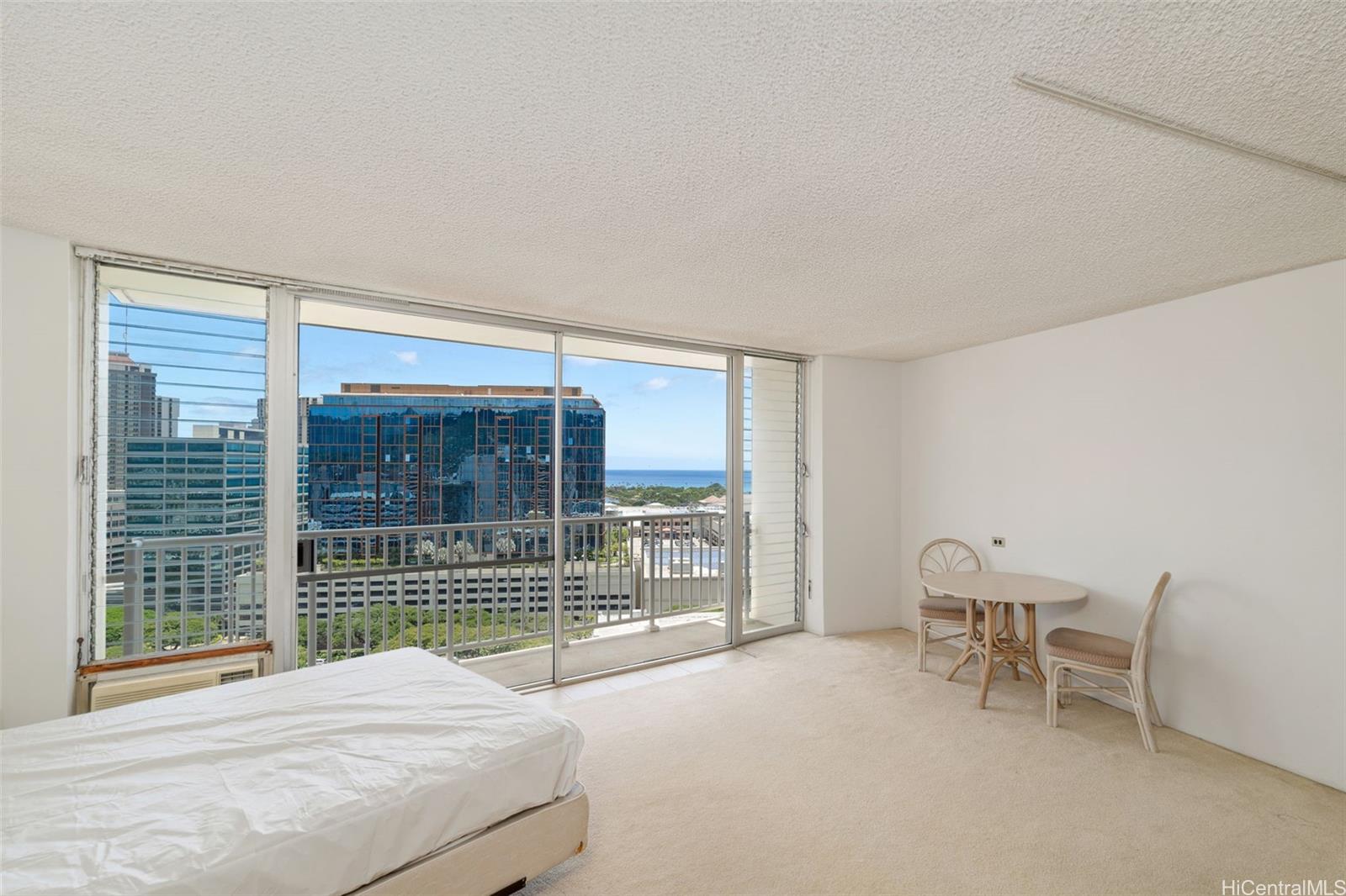 750 Amana Street #2009, Honolulu, HI 96814