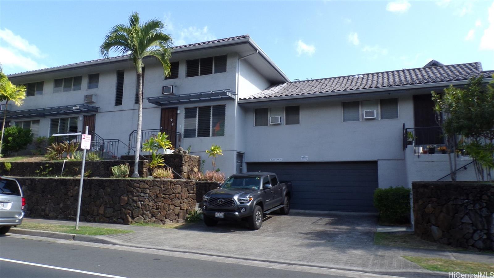 5320 Likini Street #19, Honolulu, HI 96818