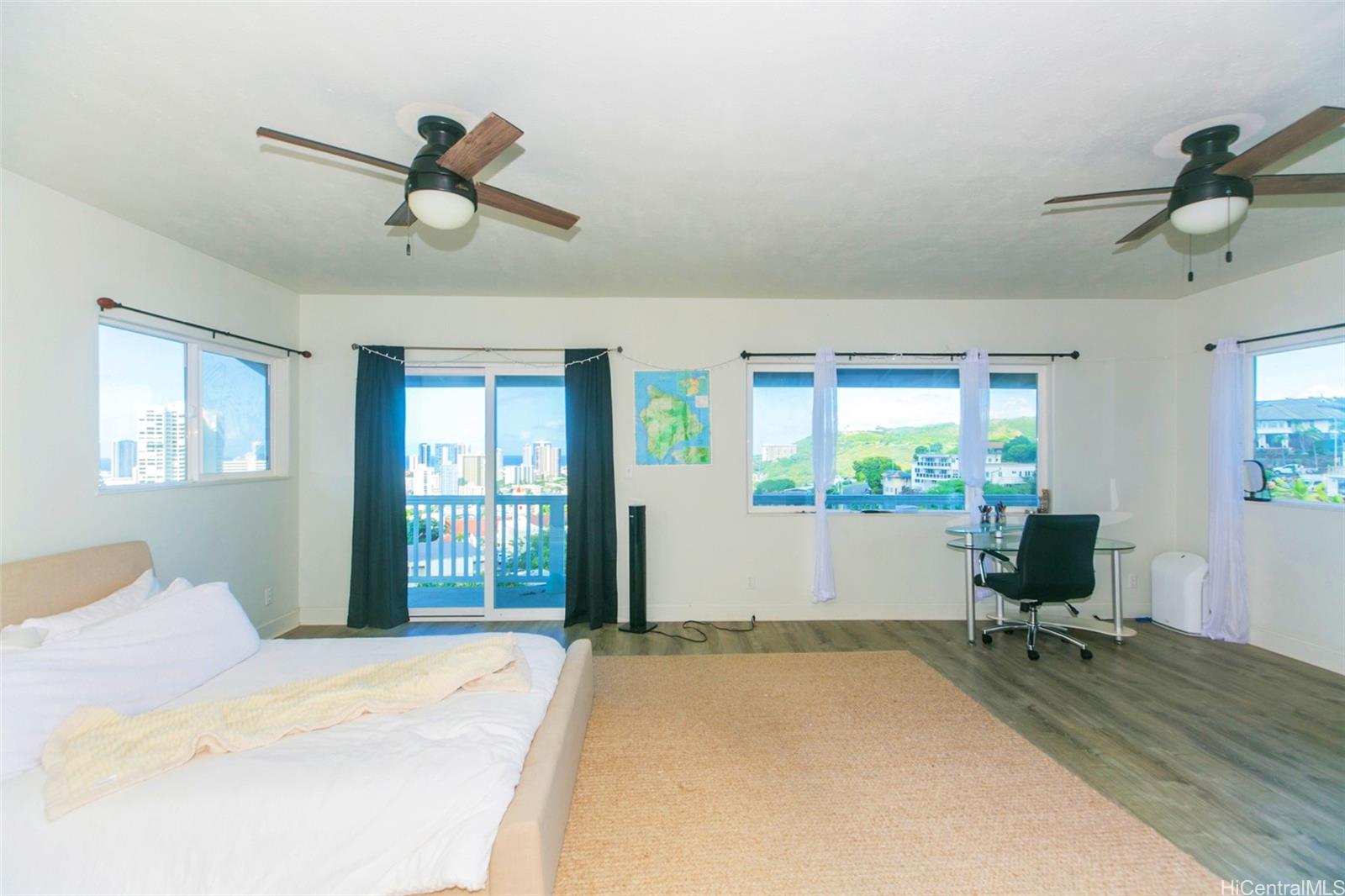 2069 Mauna Place Honolulu, HI 96822