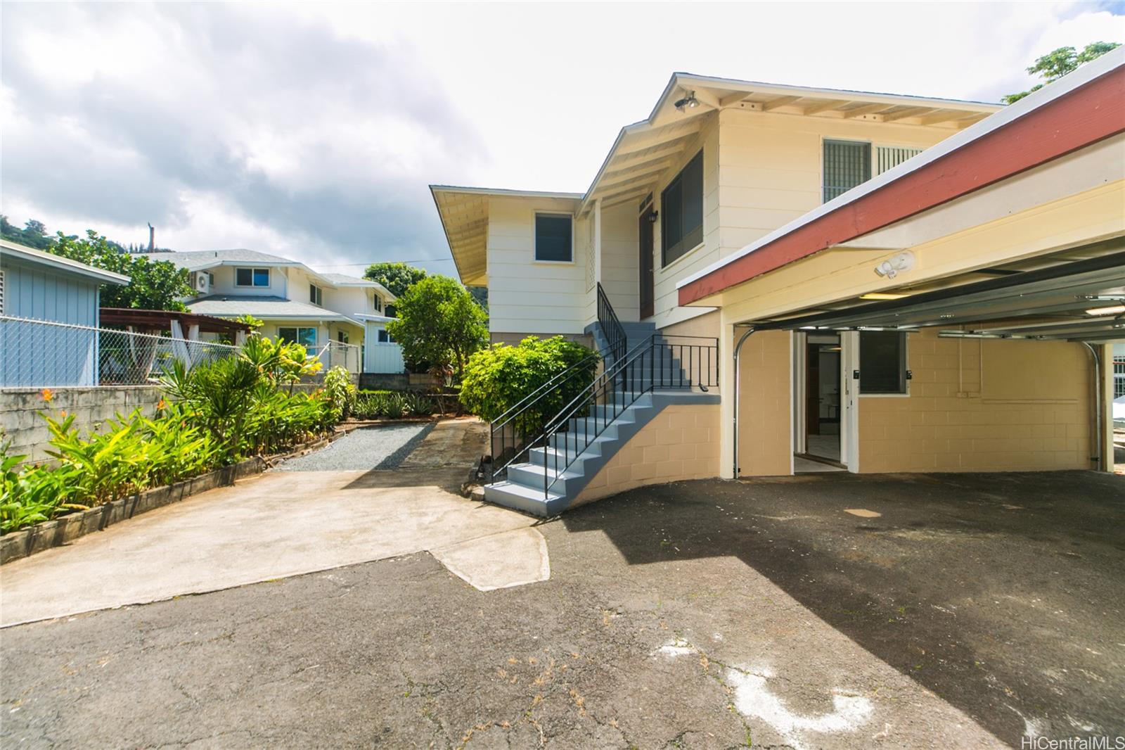 2531 Pauoa Road Honolulu, HI 96813