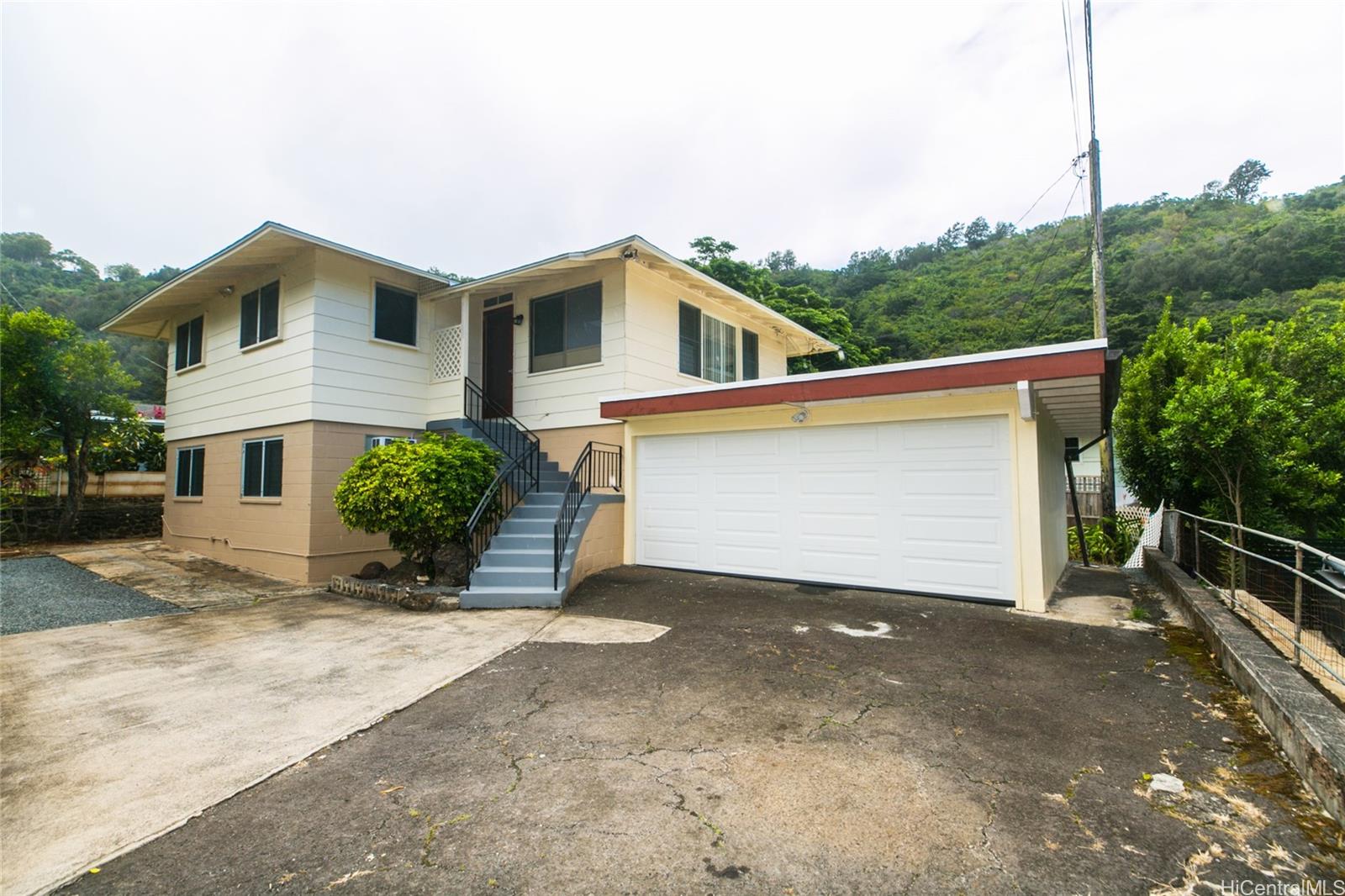 2531 Pauoa Road Honolulu, HI 96813