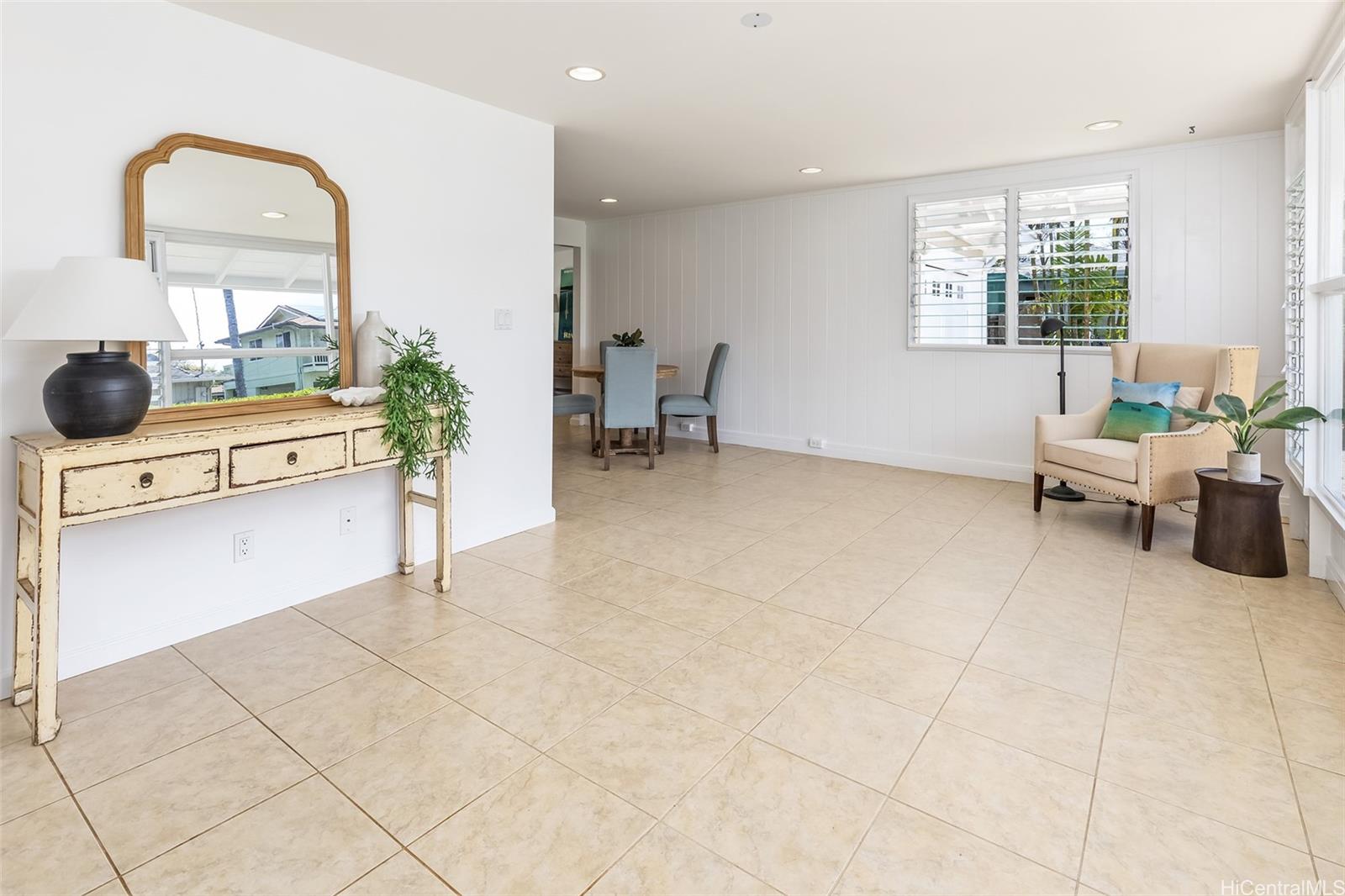 535 Kaimake Loop Kailua, HI 96734