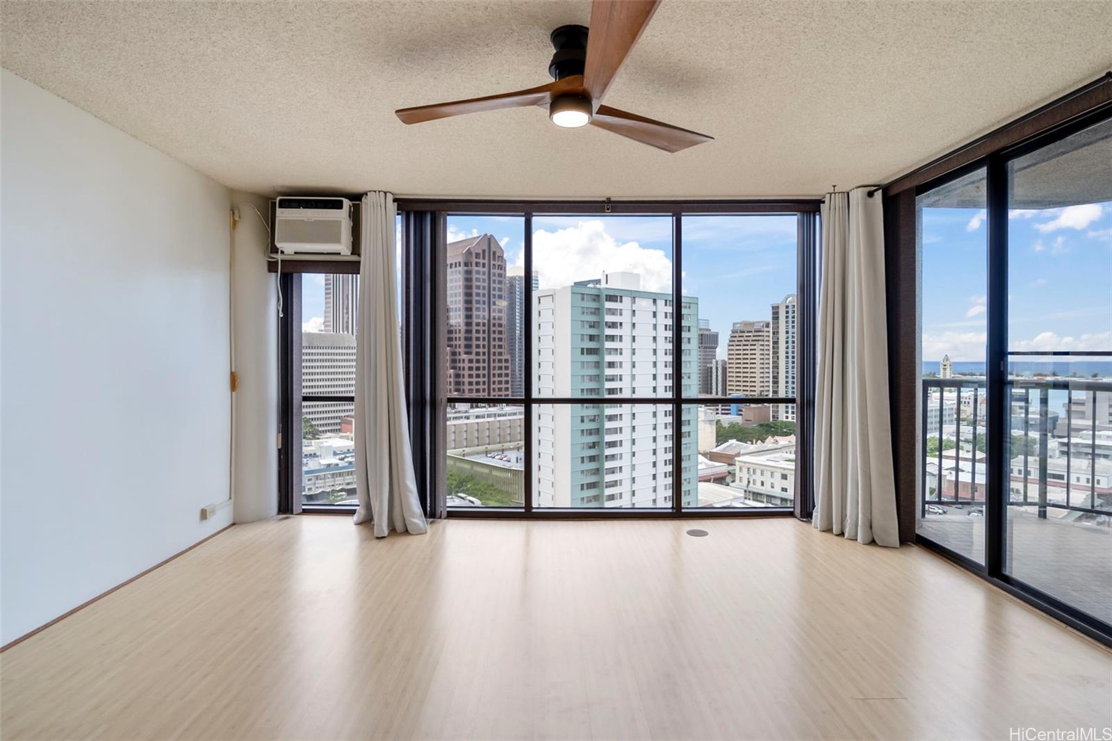 60 Beretania Street #1901, Honolulu, HI 96817