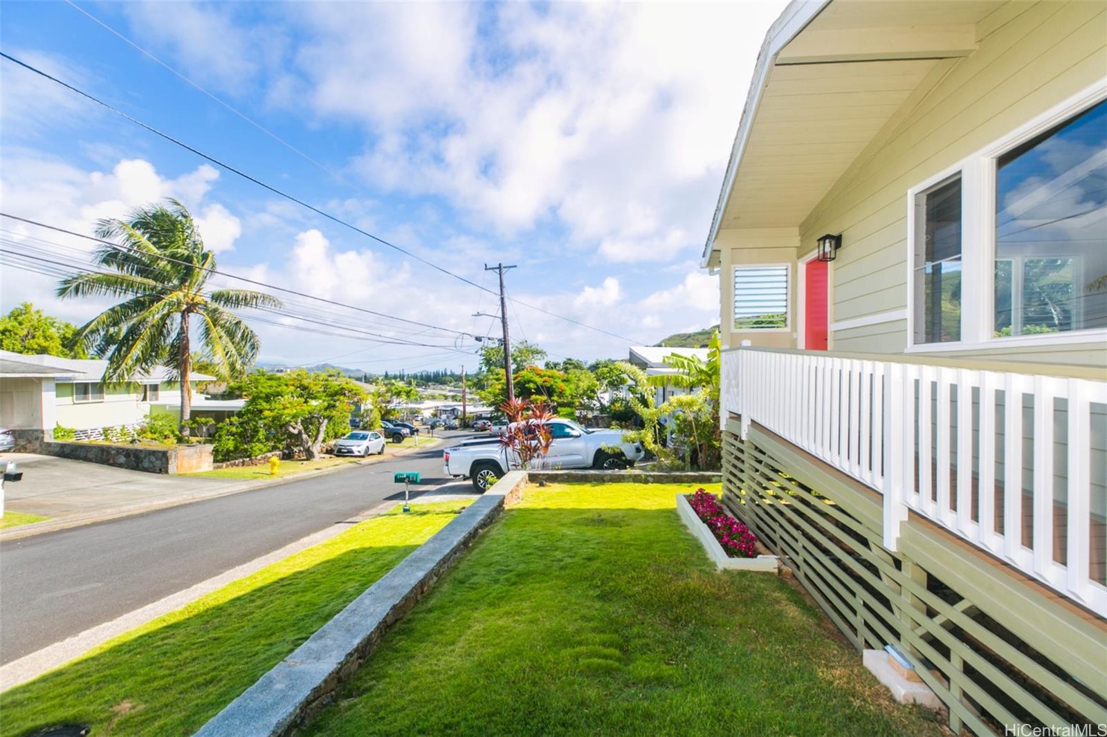 1332 Humuula Street Kailua, HI 96734