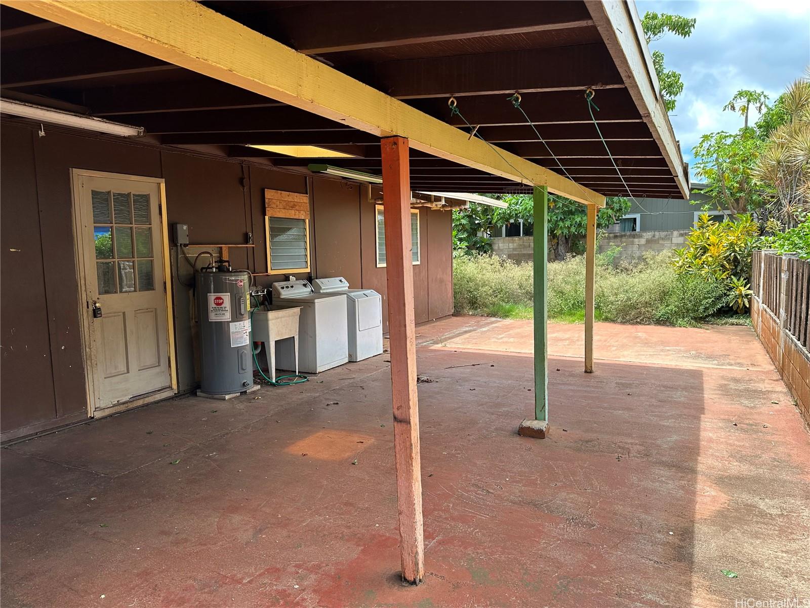 87-205 Kahau Street Waianae, HI 96792