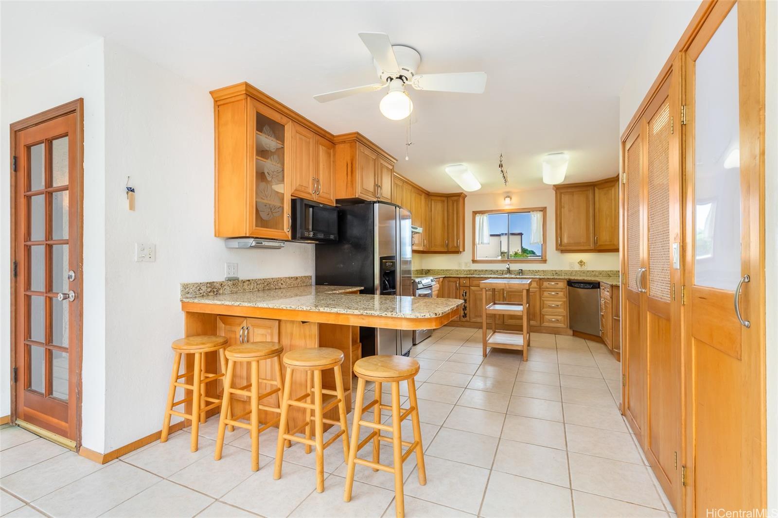 1334 Hepaki Place Kailua, HI 96734