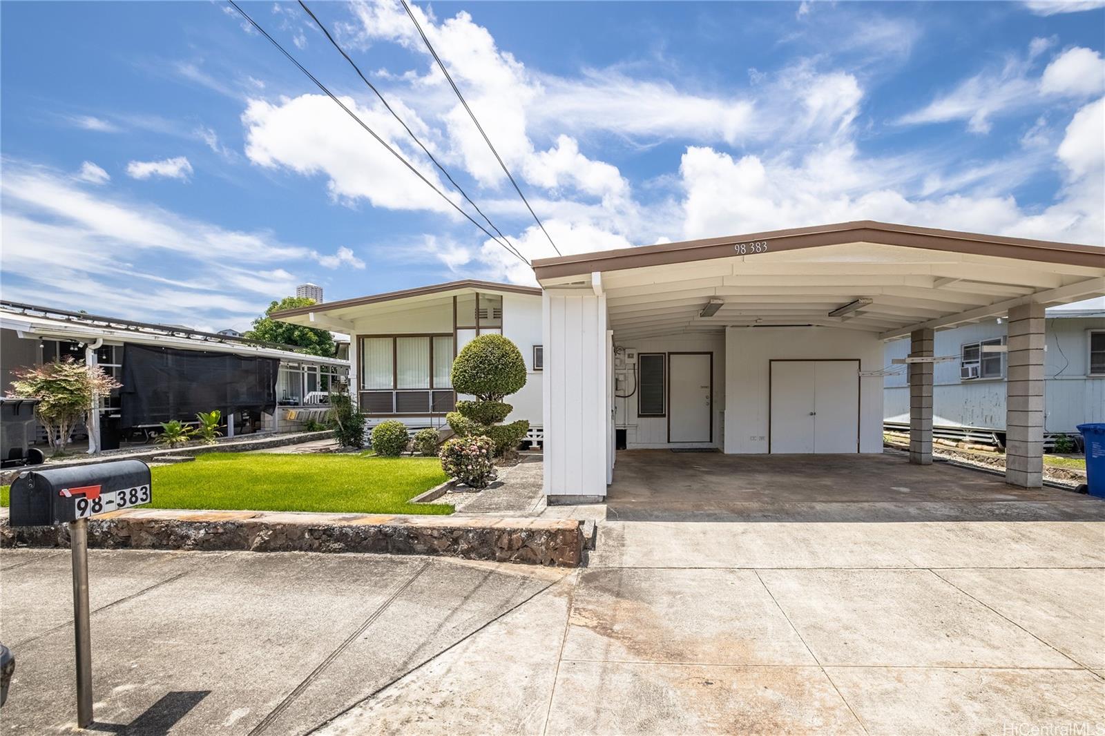 98-383 Ponohale Street Aiea, HI 96701