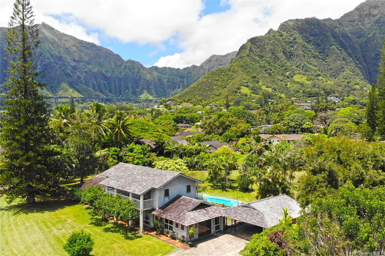 46-402 Holokaa Street Kaneohe, HI 96744