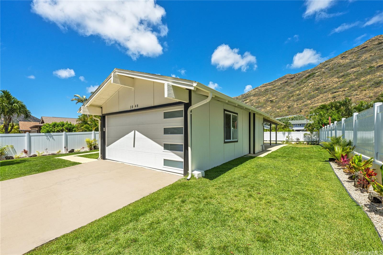 1048 Lunalilo Home Road Honolulu, HI 96825