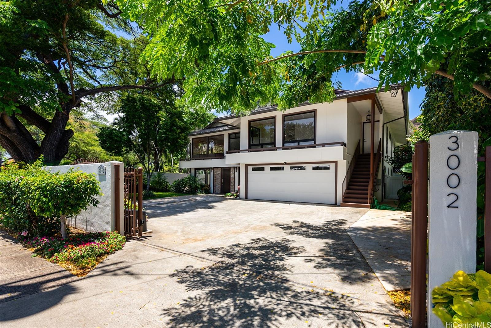 3002 Diamond Head Road Honolulu, HI 96815