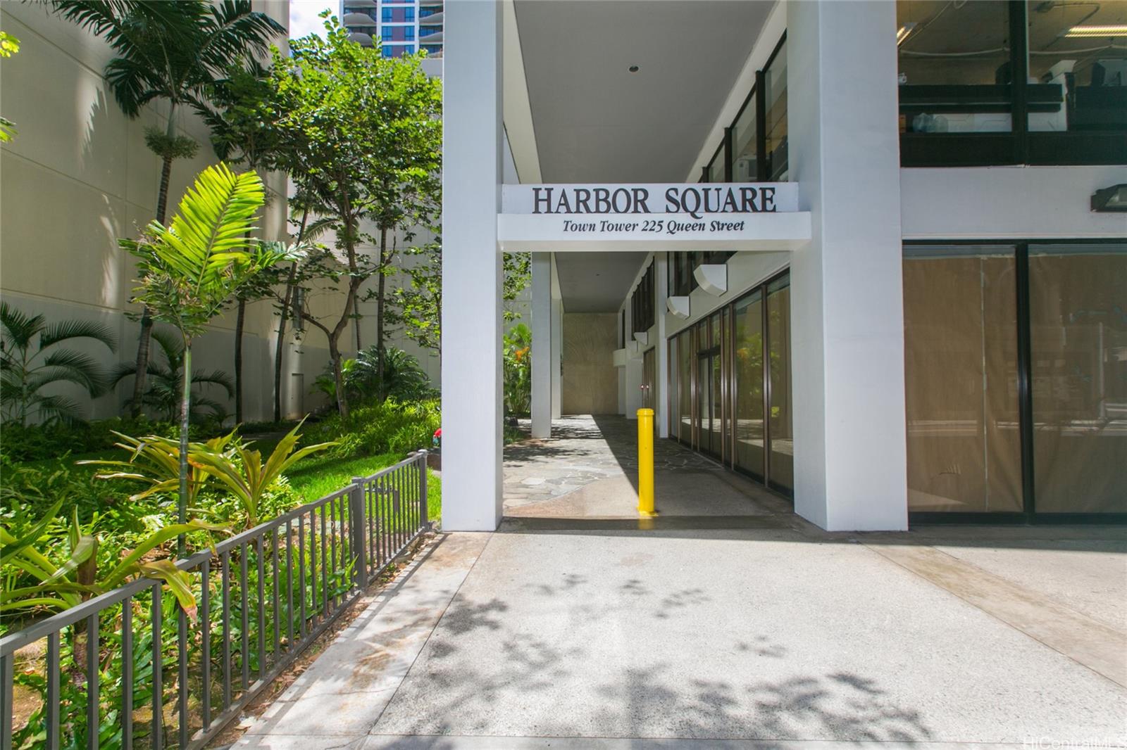 225 Queen Street #15A, Honolulu, HI 96813