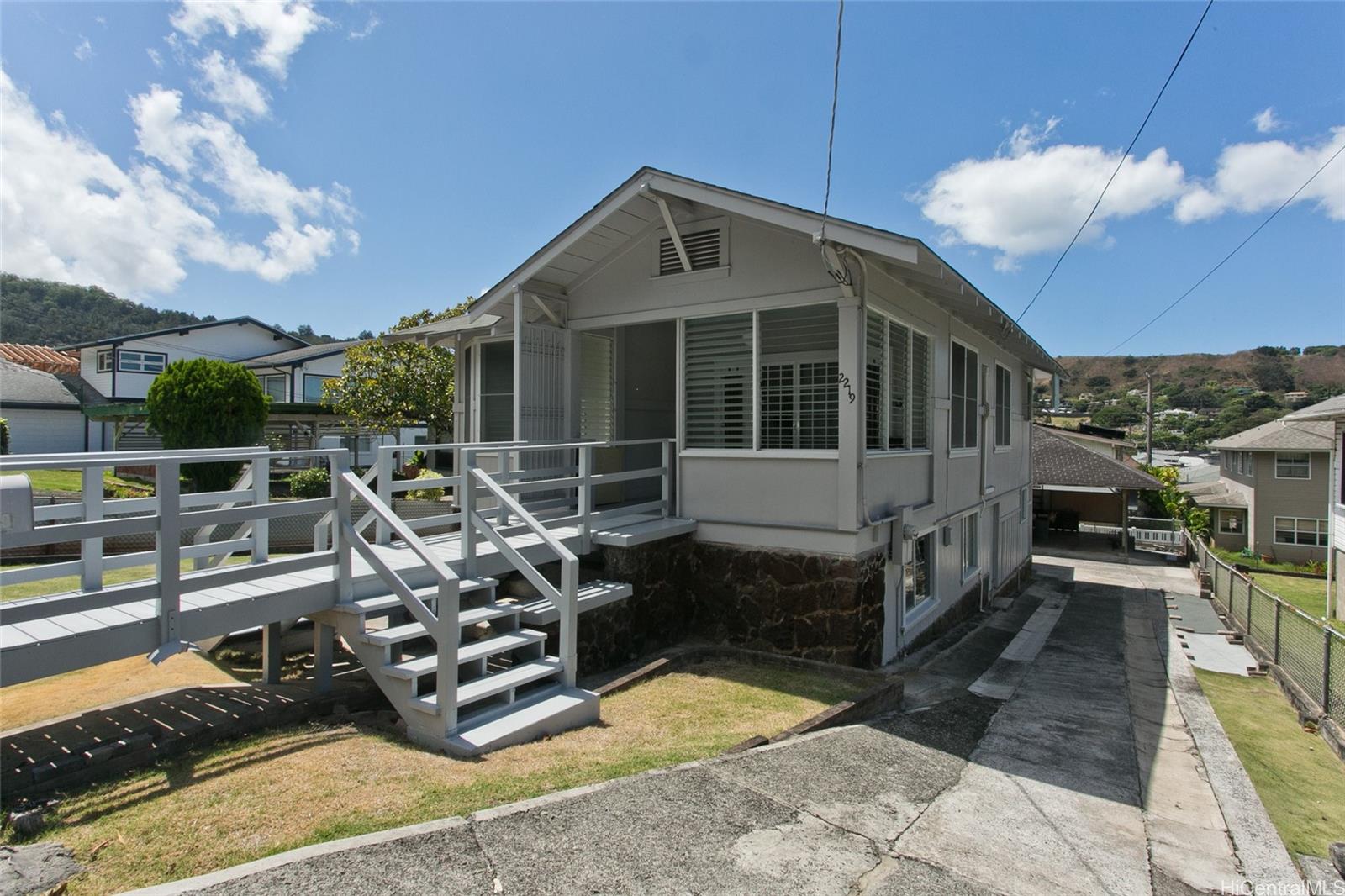 2219 Star Road Honolulu, HI 96813