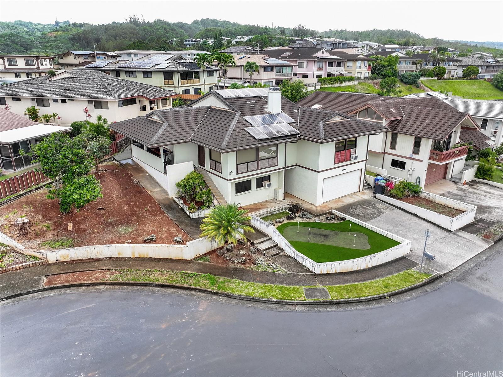 98-851 Leihulu Place Aiea, HI 96701