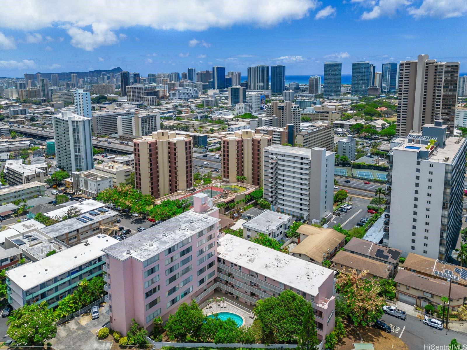 1020 Green Street #201, Honolulu, HI 96822