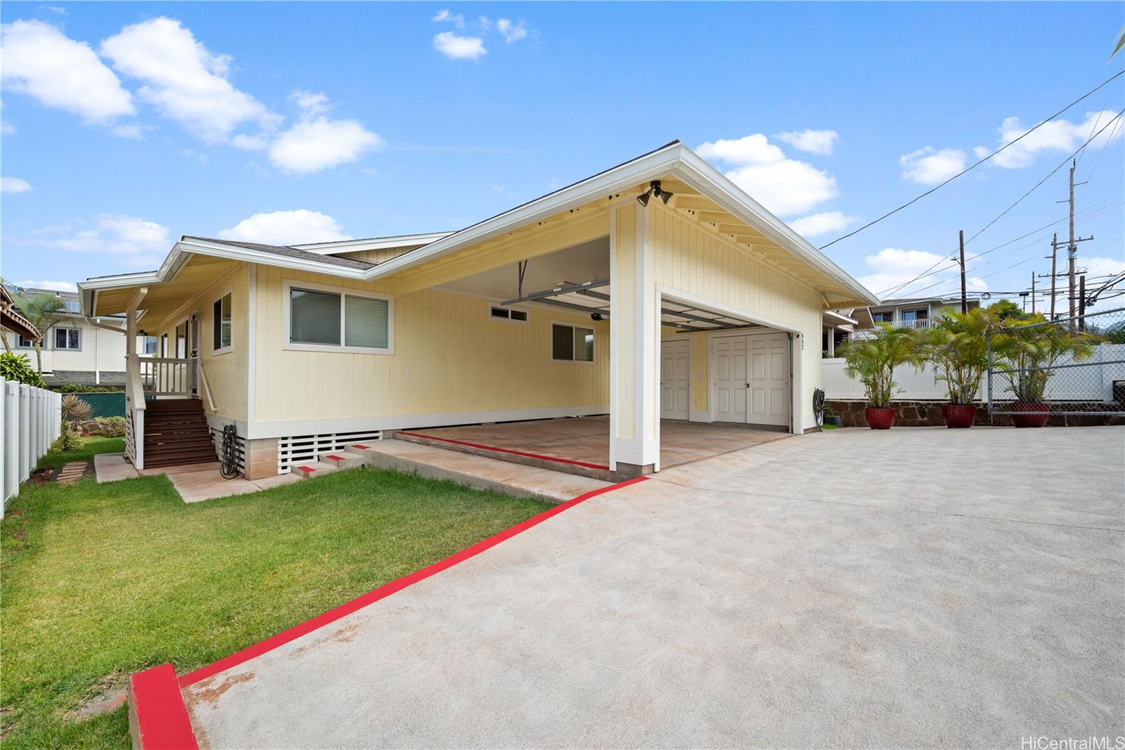 652 9th Avenue Honolulu, HI 96816