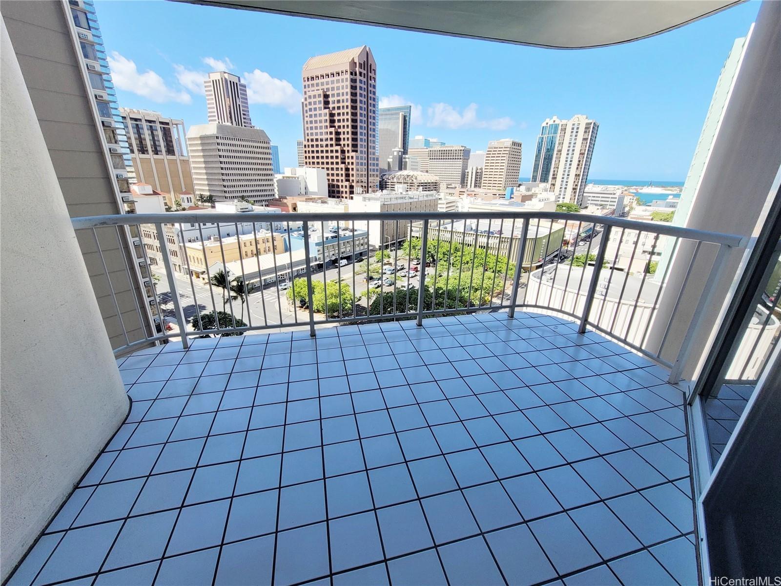 1212 Nuuanu Avenue #1402, Honolulu, HI 96817