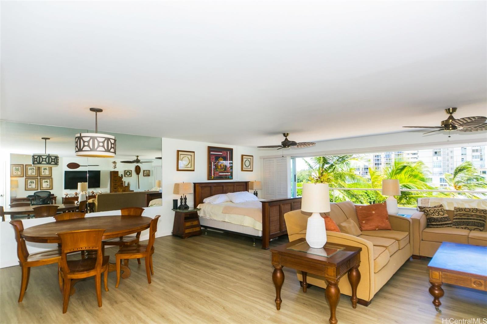 2895 Kalakaua Avenue #505, Honolulu, HI 96815