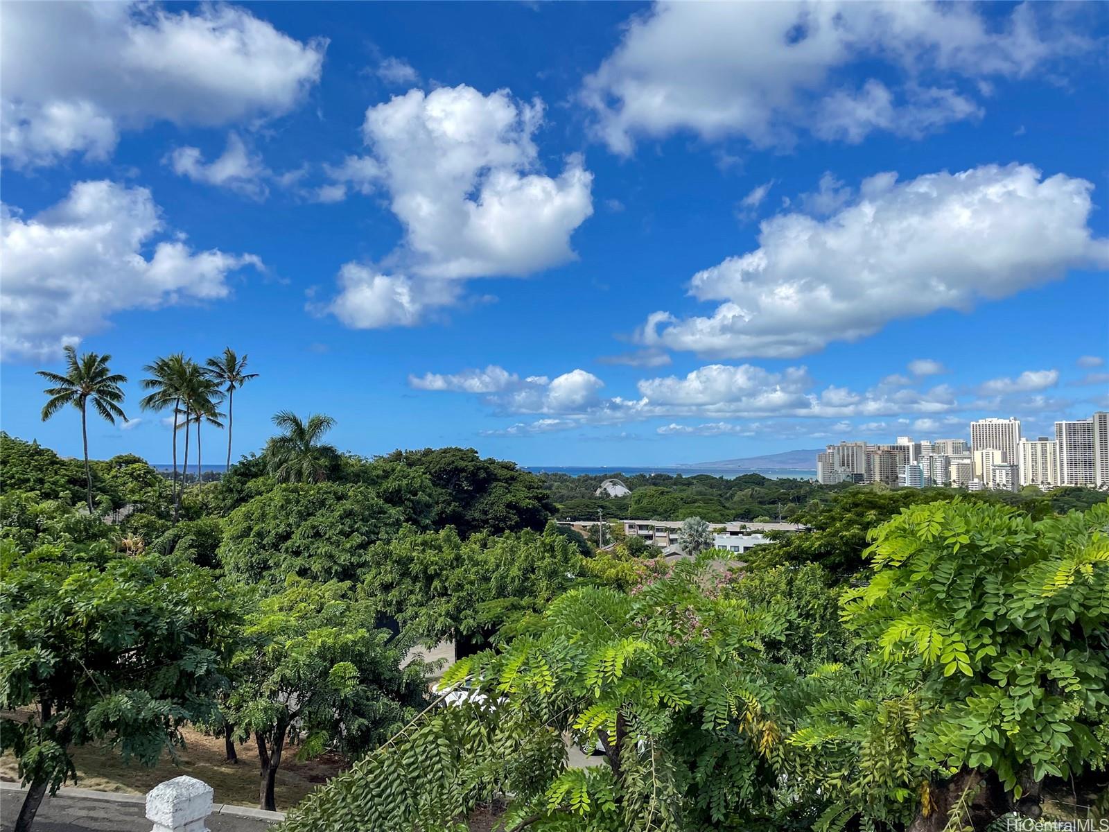 3715 Diamond Head Circle Honolulu, HI 96815