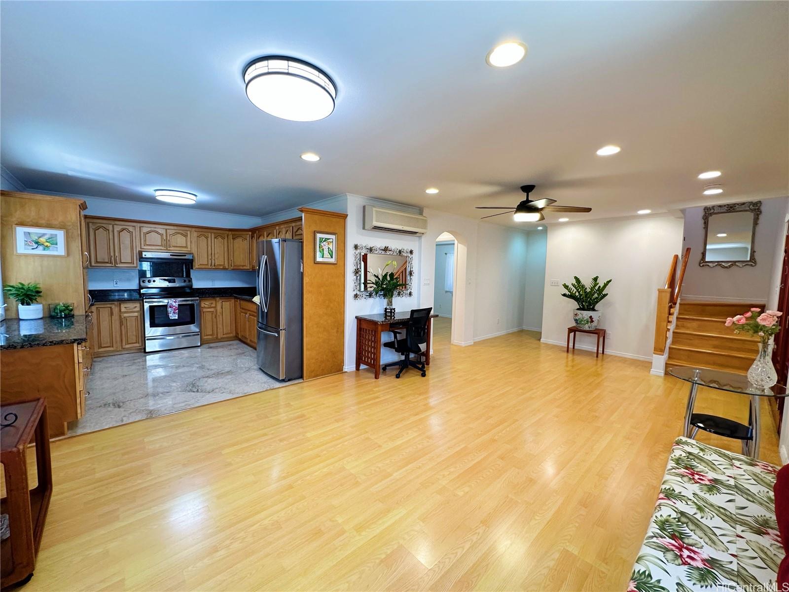 1423 Victoria Street #A, Honolulu, HI 96822