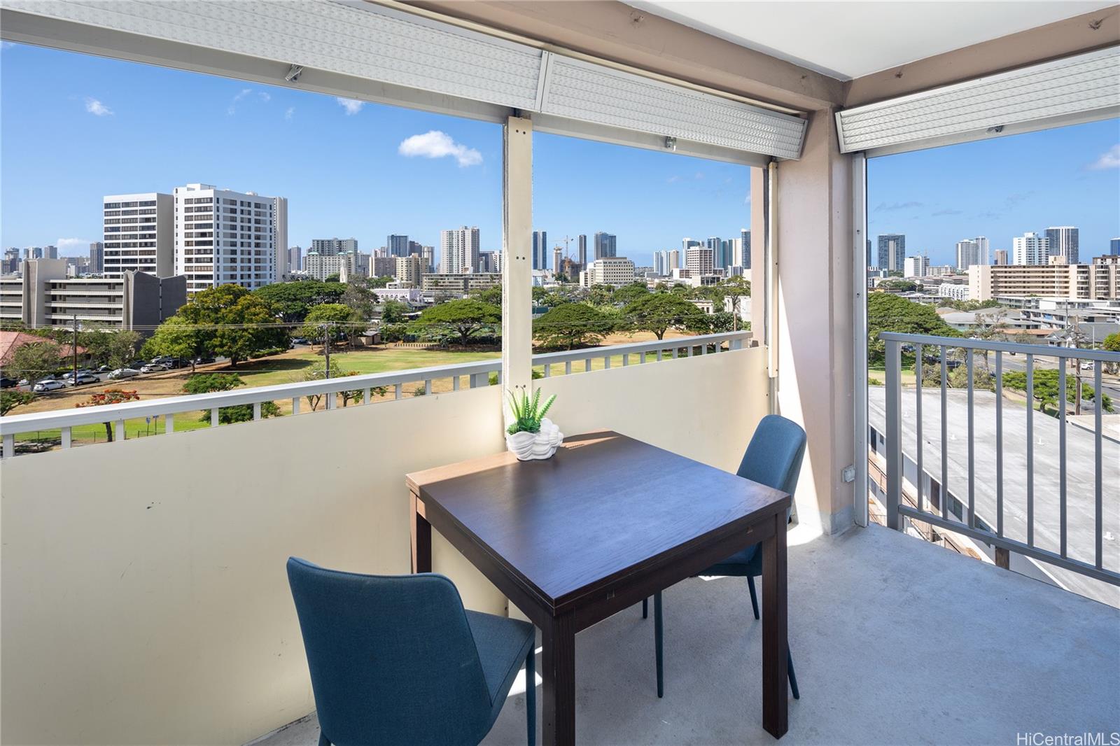 1617 Keeaumoku Street #705, Honolulu, HI 96822