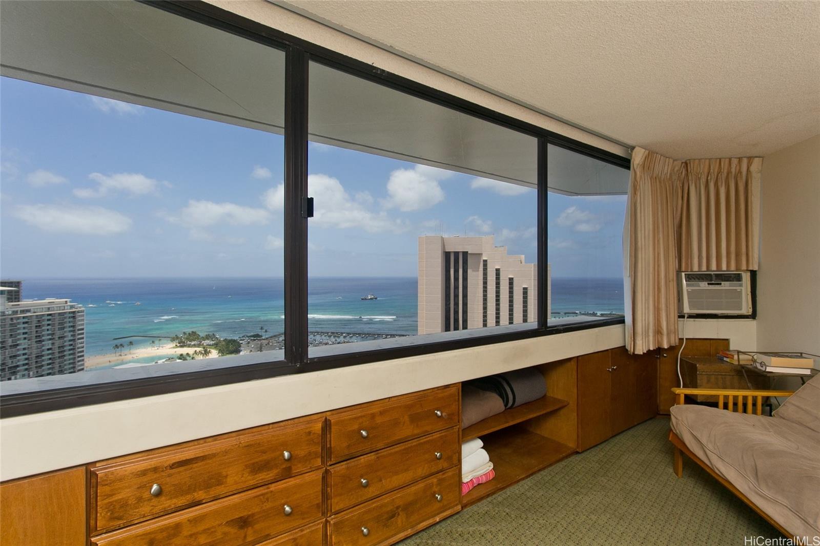 1700 Ala Moana Boulevard #3903, Honolulu, HI 96815