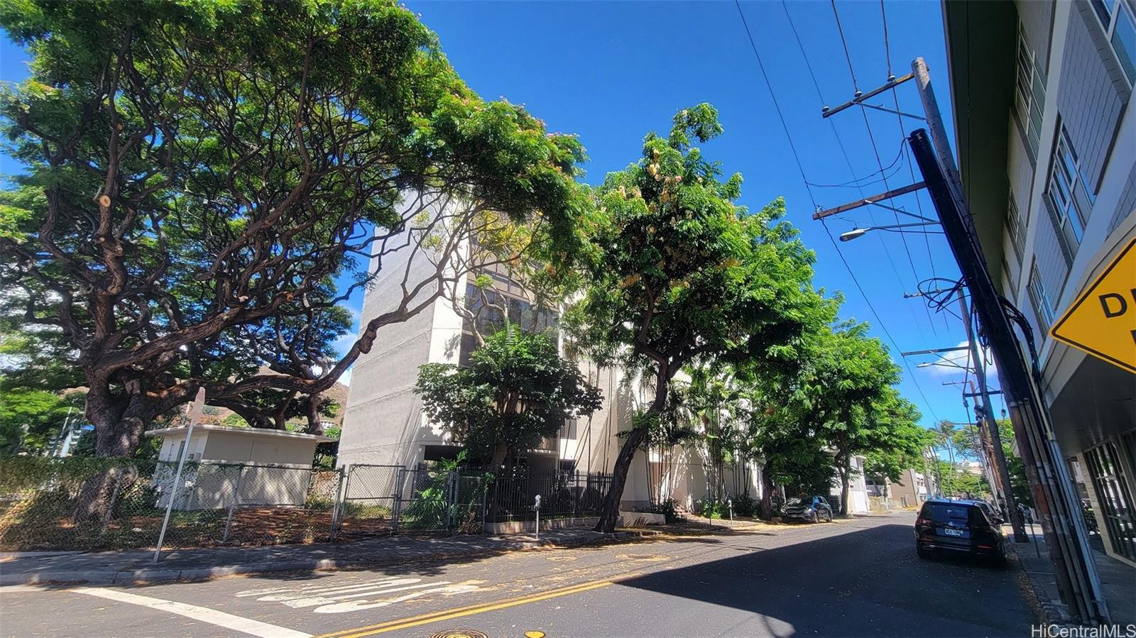 222 Vineyard Street #303, Honolulu, HI 96813