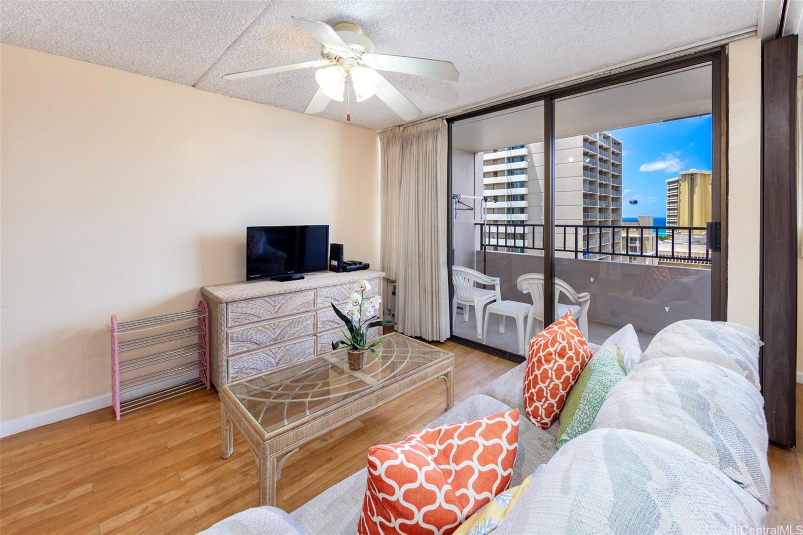 2240 Kuhio Avenue #1611, Honolulu, HI 96815