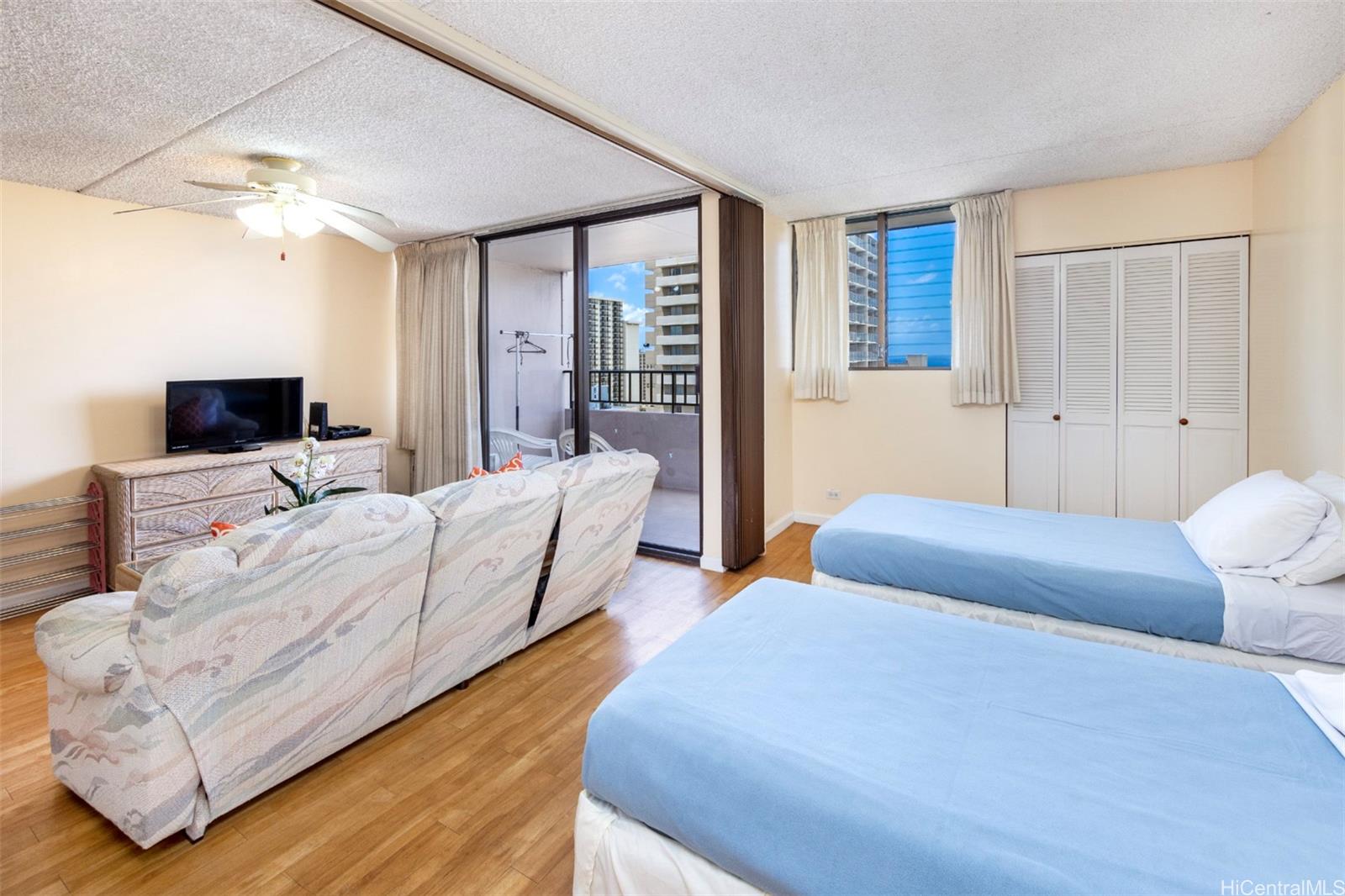 2240 Kuhio Avenue #1611, Honolulu, HI 96815