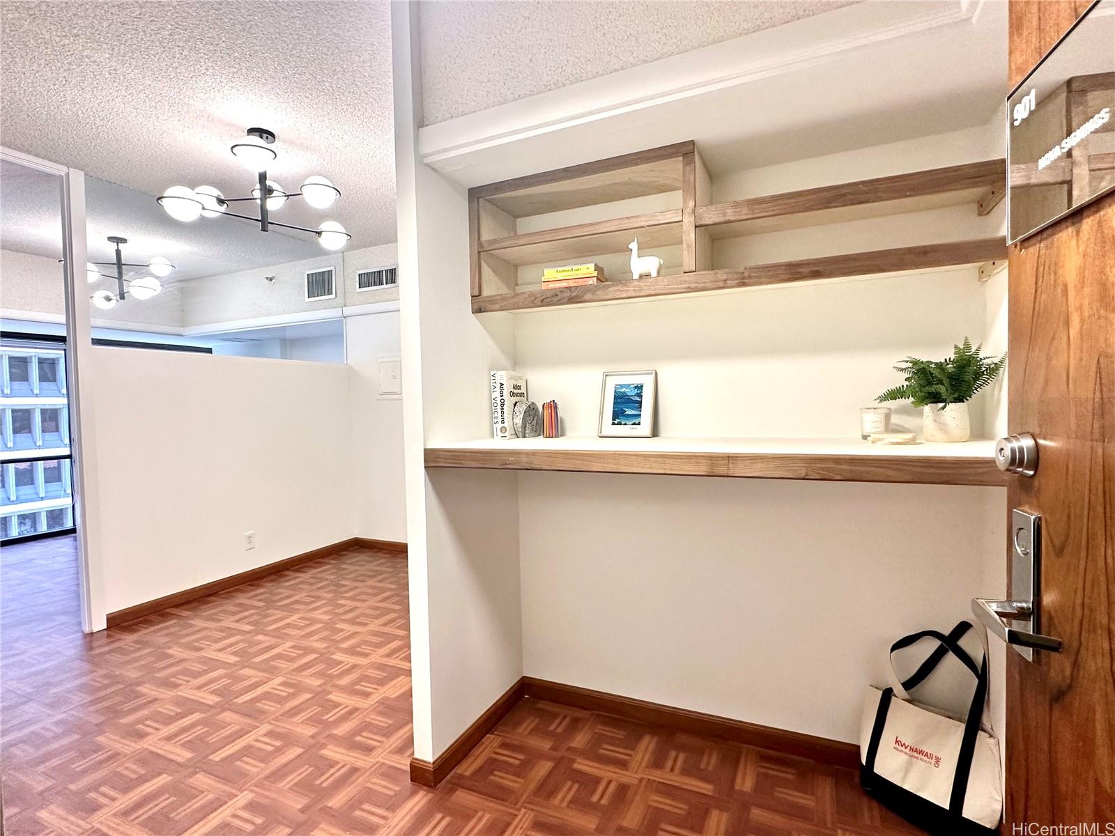 1188 Bishop Street #901, Honolulu, HI 96813