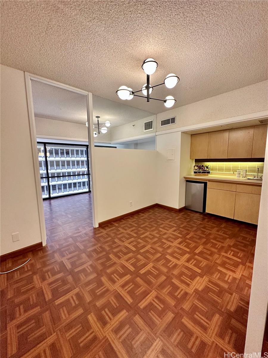 1188 Bishop Street #901, Honolulu, HI 96813