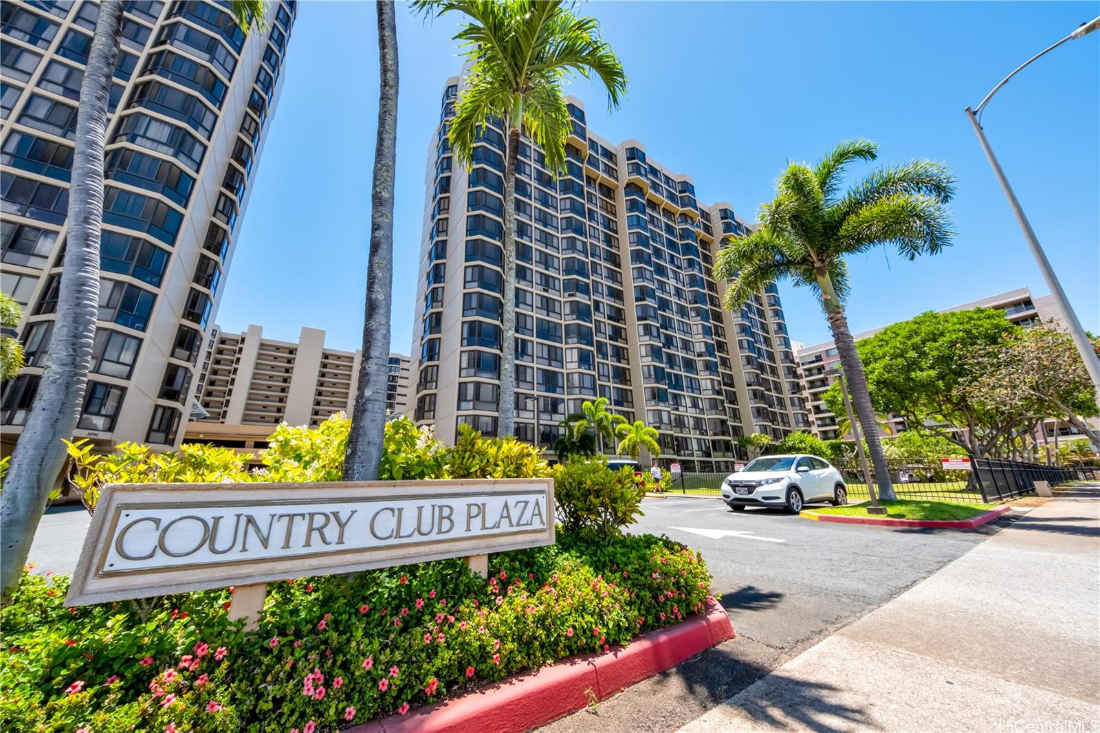 5070 Likini Street #611, Honolulu, HI 96818