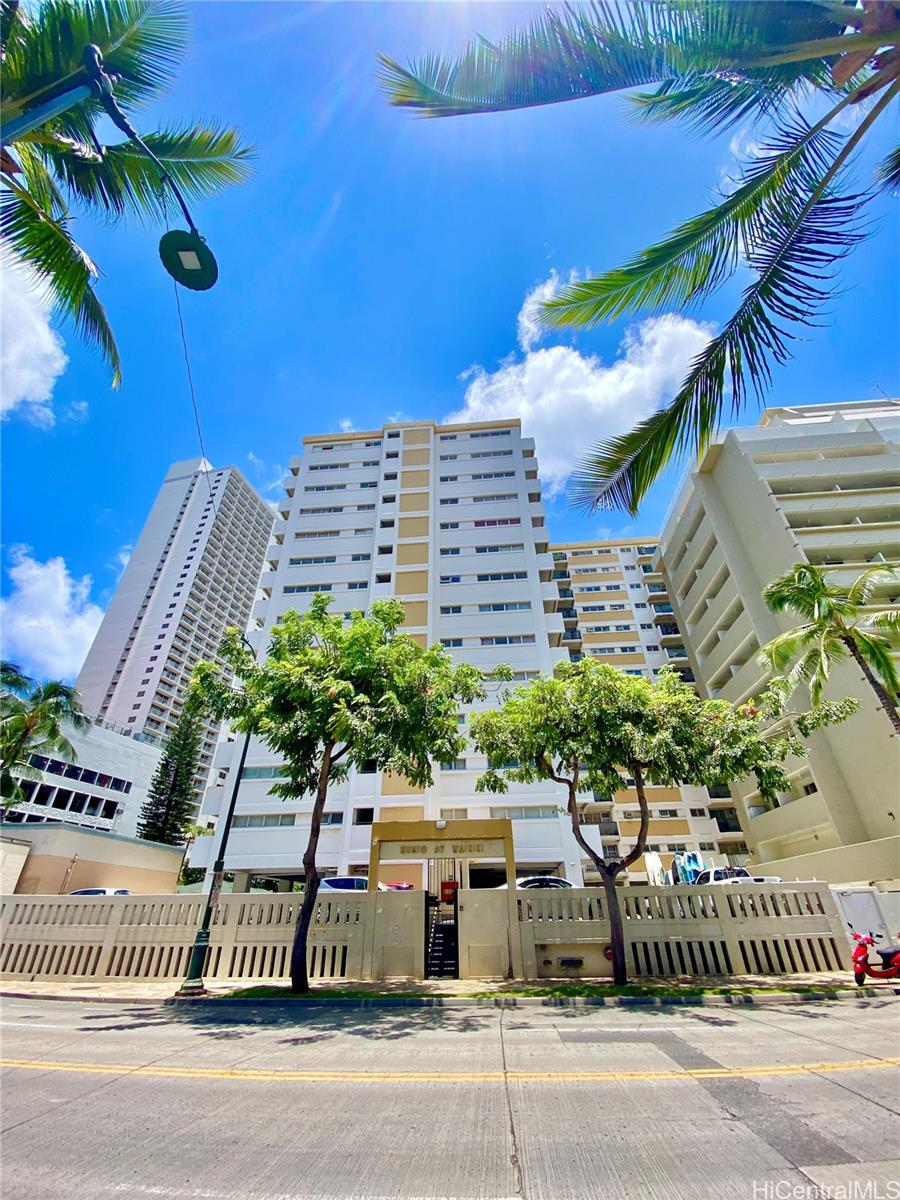 2465 Kuhio Avenue #406, Honolulu, HI 96815