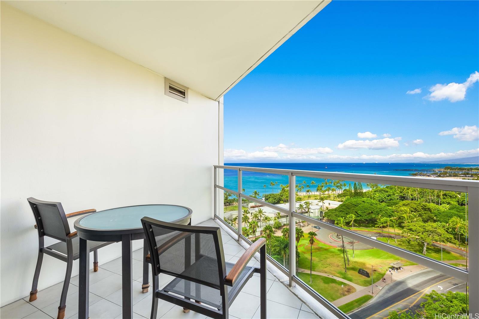 223 Saratoga Road #1617, Honolulu, HI 96815