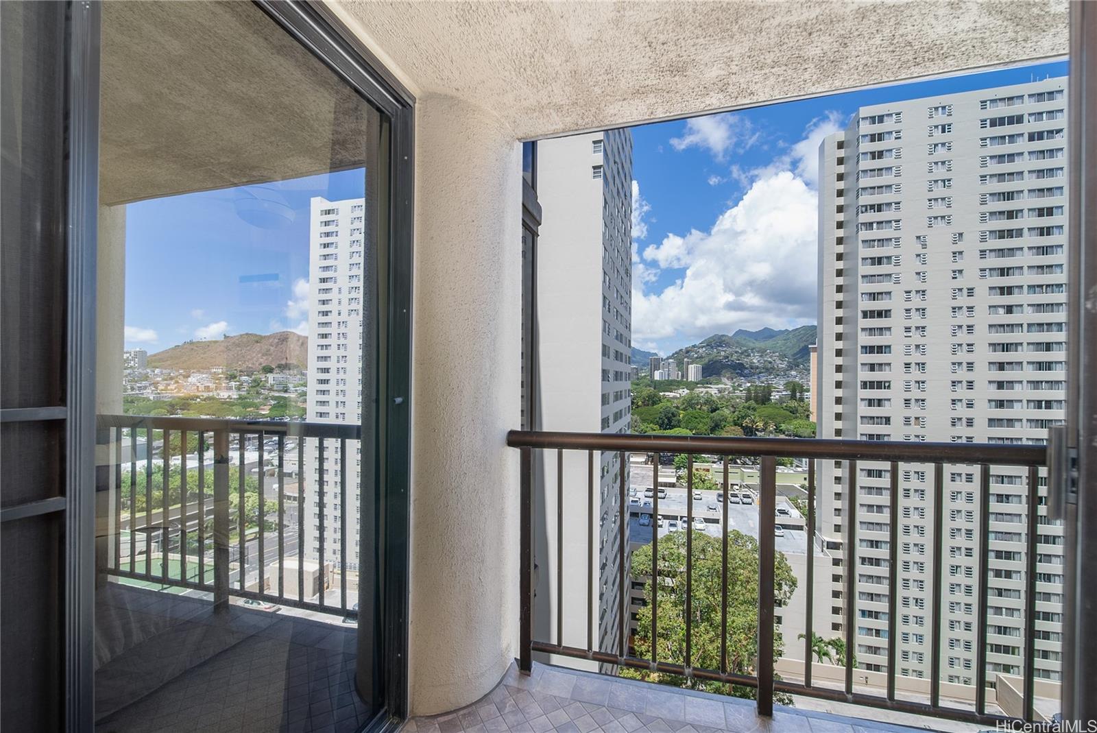 60 Beretania Street #1706, Honolulu, HI 96817