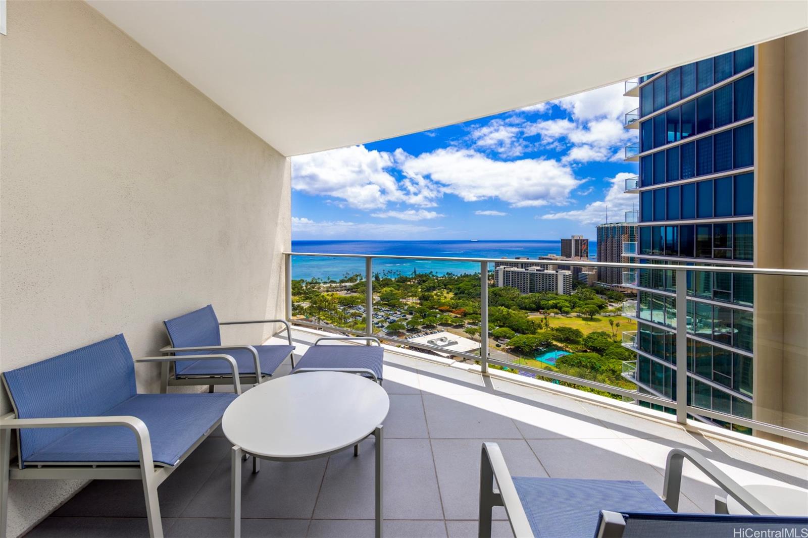 2139 Kuhio Avenue #3201, Honolulu, HI 96815