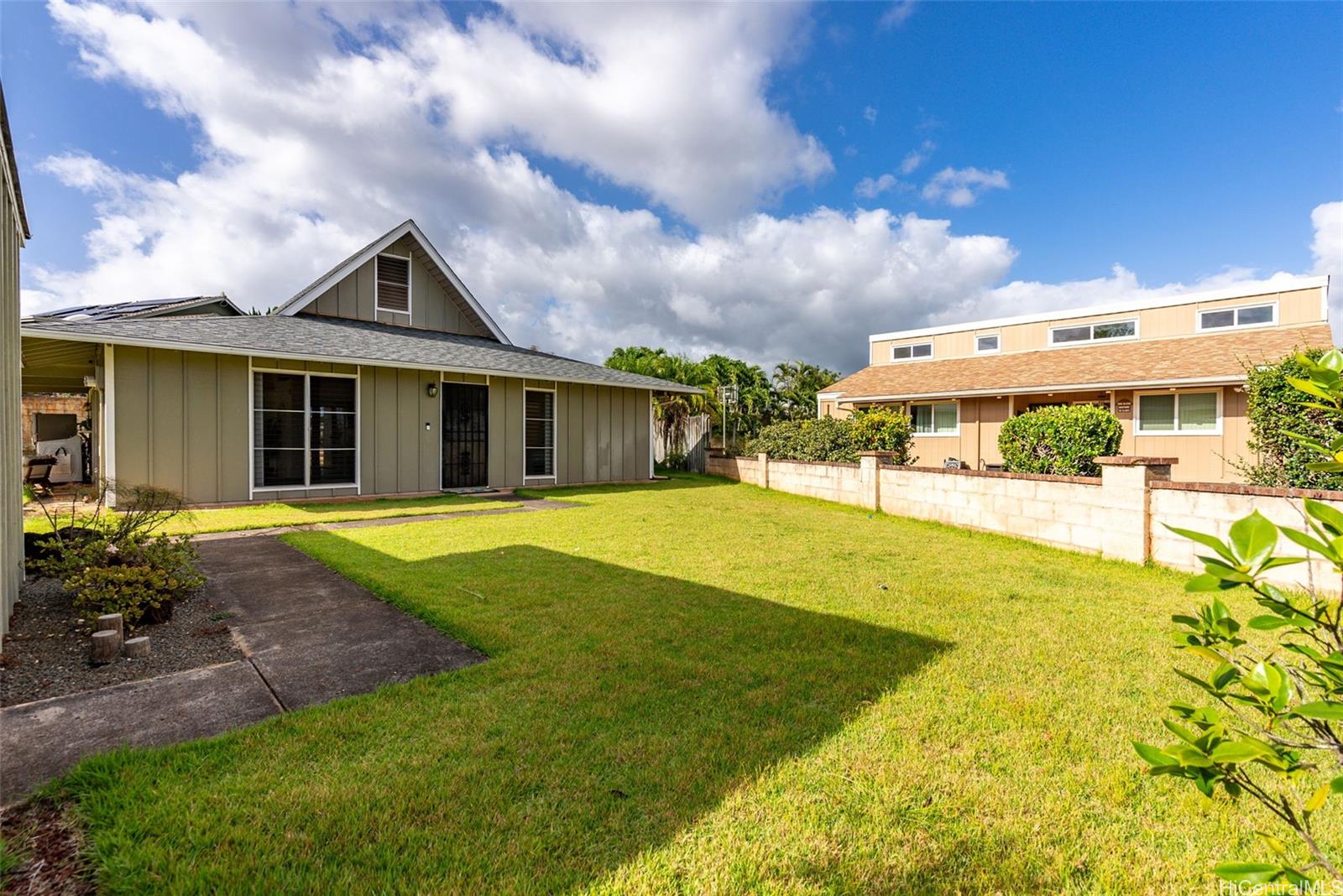 94-170 Kapuahi Place Mililani, HI 96789