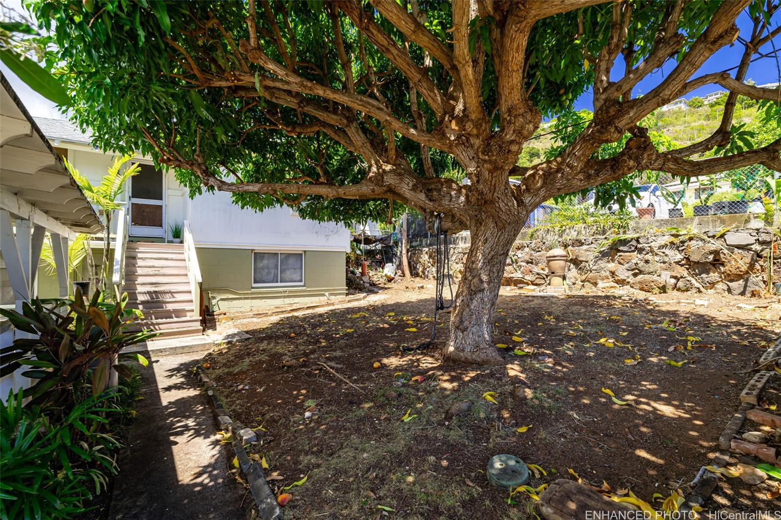 3514 Pakui Street Honolulu, HI 96816