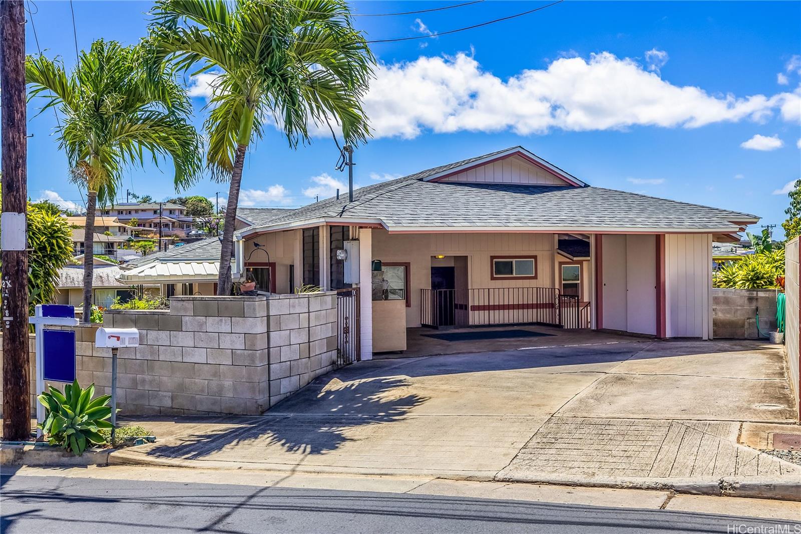 94-1279 Peke Place Waipahu, HI 96797