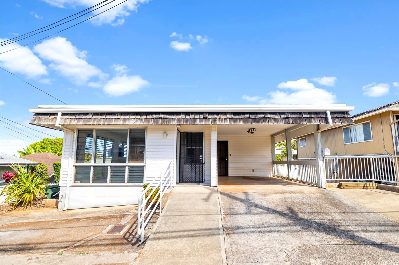 622 11th Avenue Honolulu, HI 96816