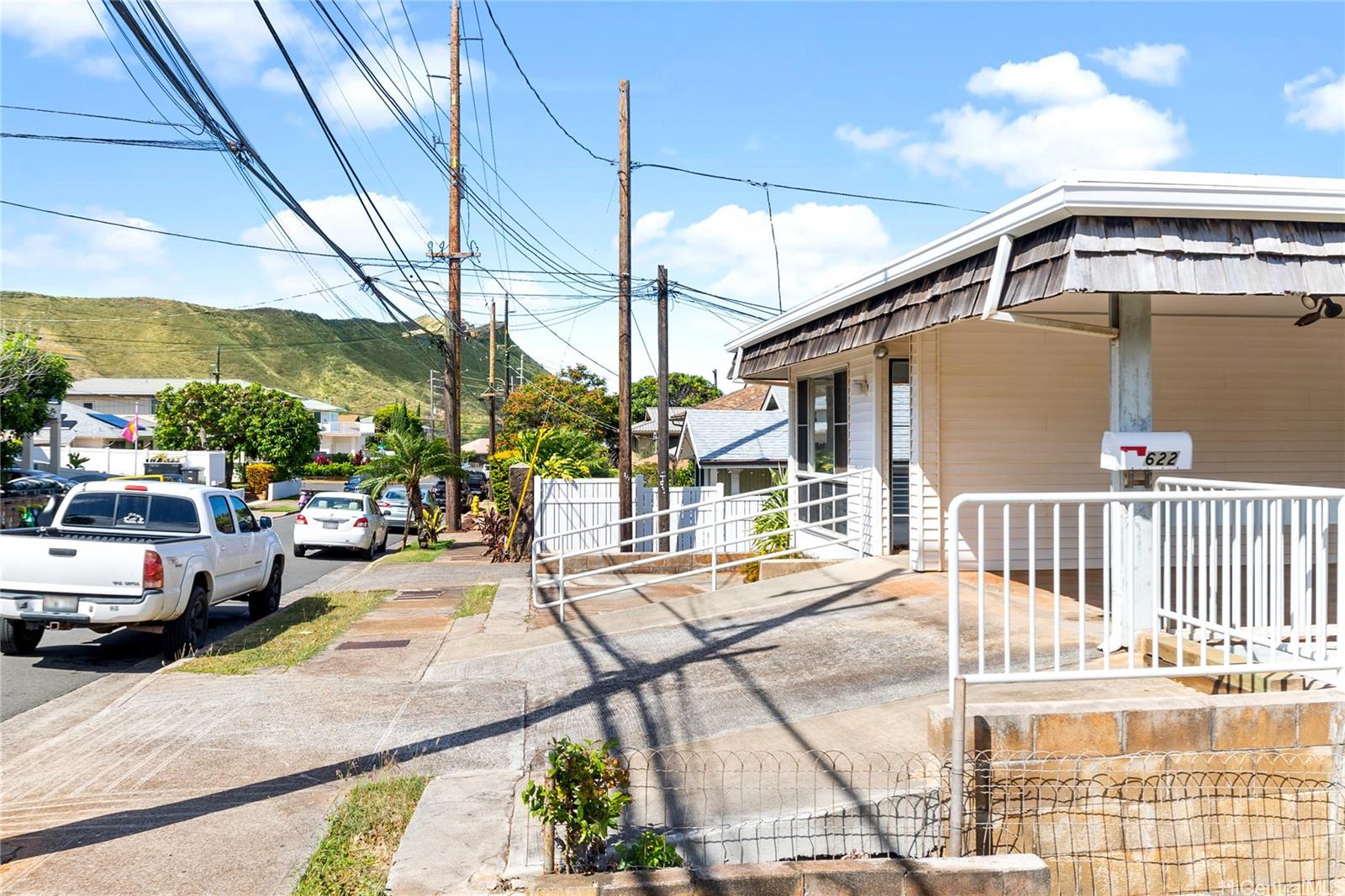 622 11th Avenue Honolulu, HI 96816