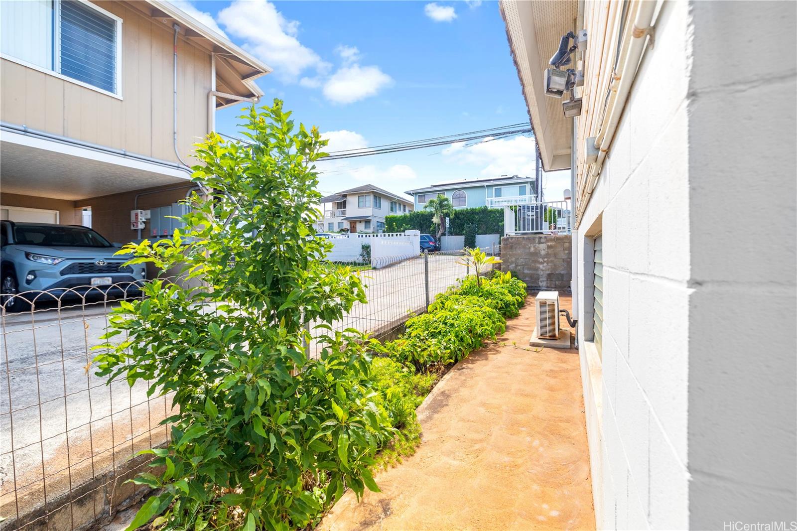 622 11th Avenue Honolulu, HI 96816