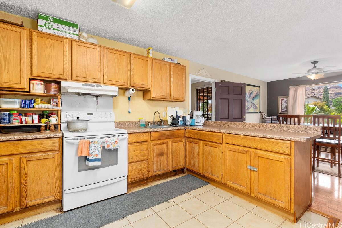 87-164 MANUAIHUE Place Waianae, HI 96792