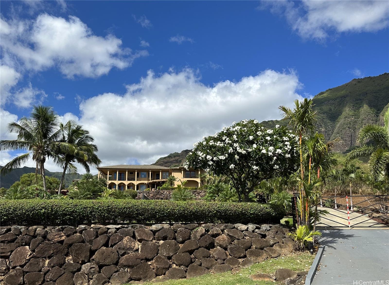 84-1000 Maiola Street Waianae, HI 96792