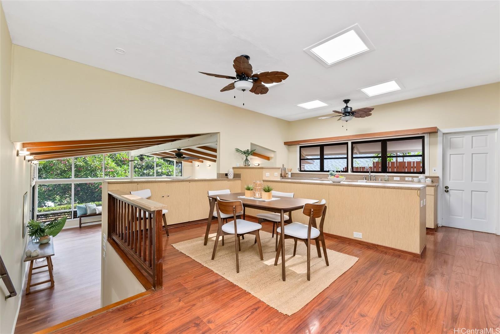 4933 Waa Street Honolulu, HI 96821