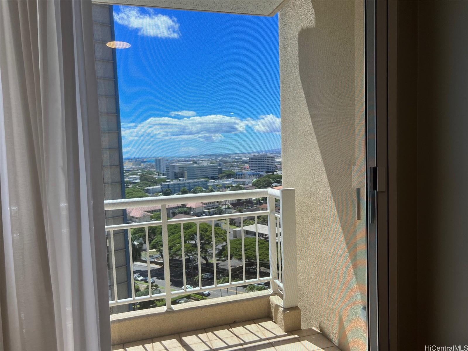 2047 Nuuanu Avenue #1503, Honolulu, HI 96817